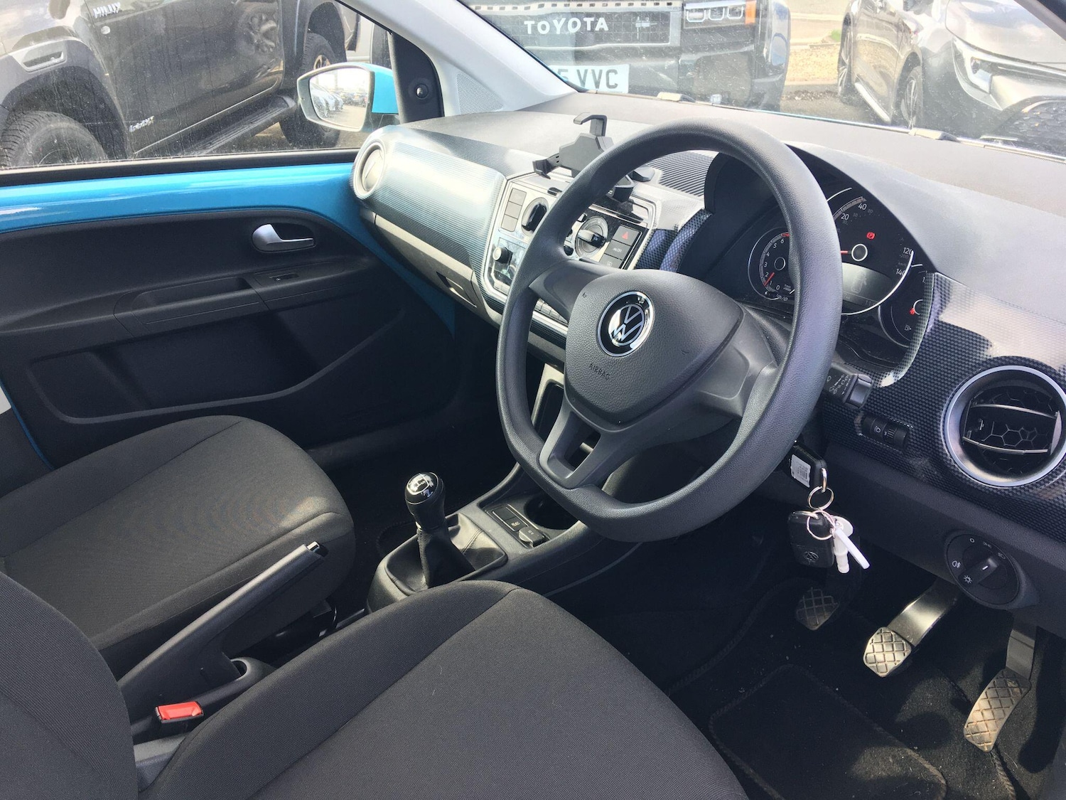 Used Volkswagen up! 2023 for sale - 78073049: Photo 11