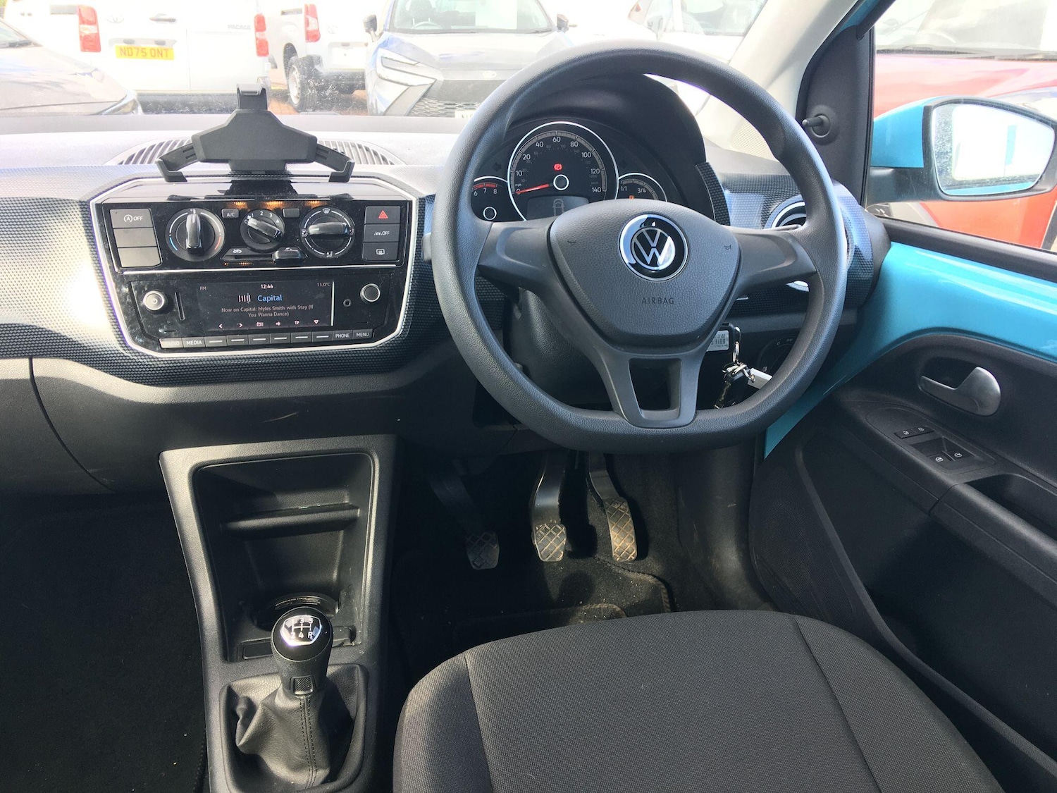 Used Volkswagen up! 2023 for sale - 78073049: Photo 12