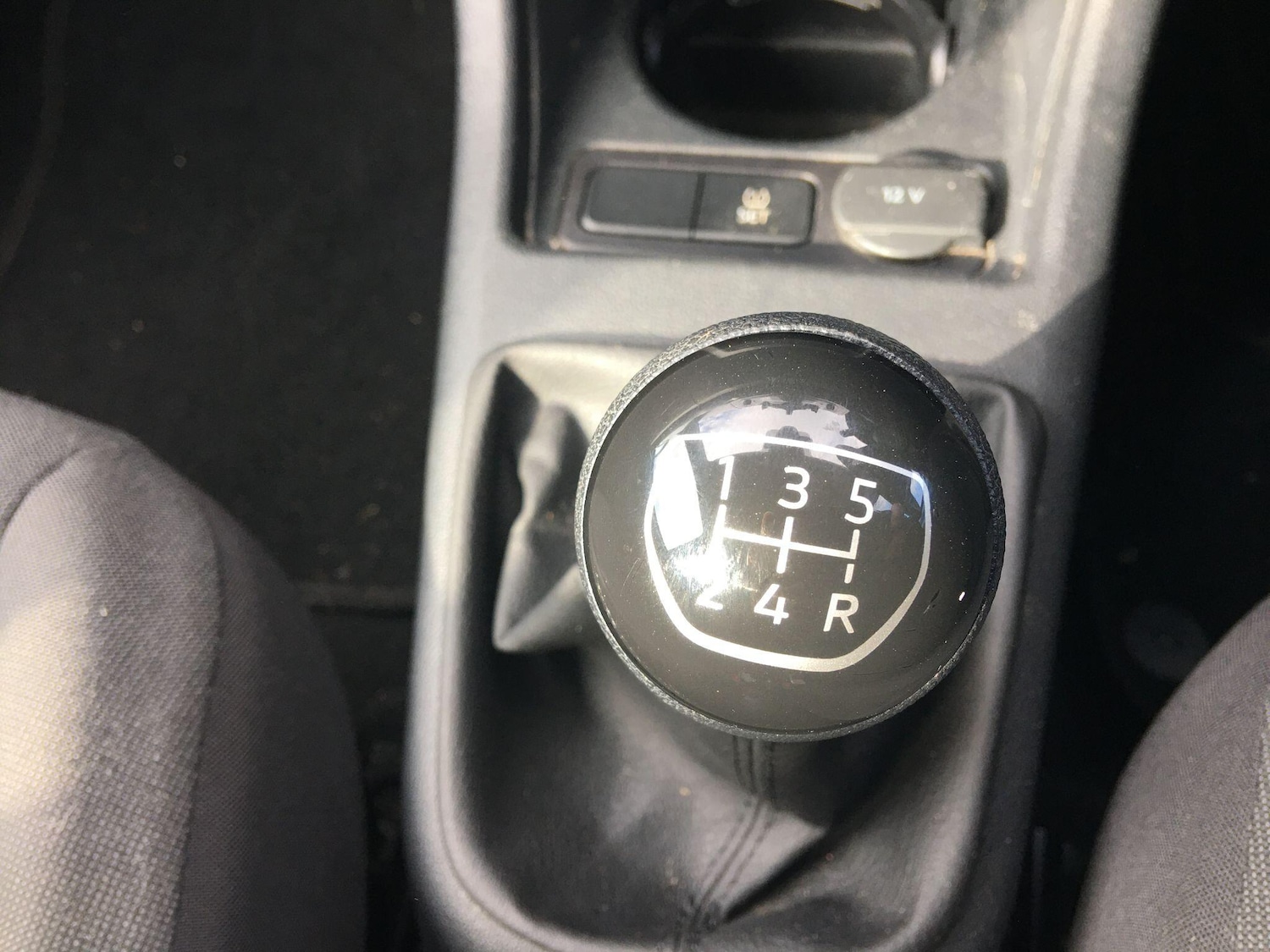 Used Volkswagen up! 2023 for sale - 78073049: Photo 28