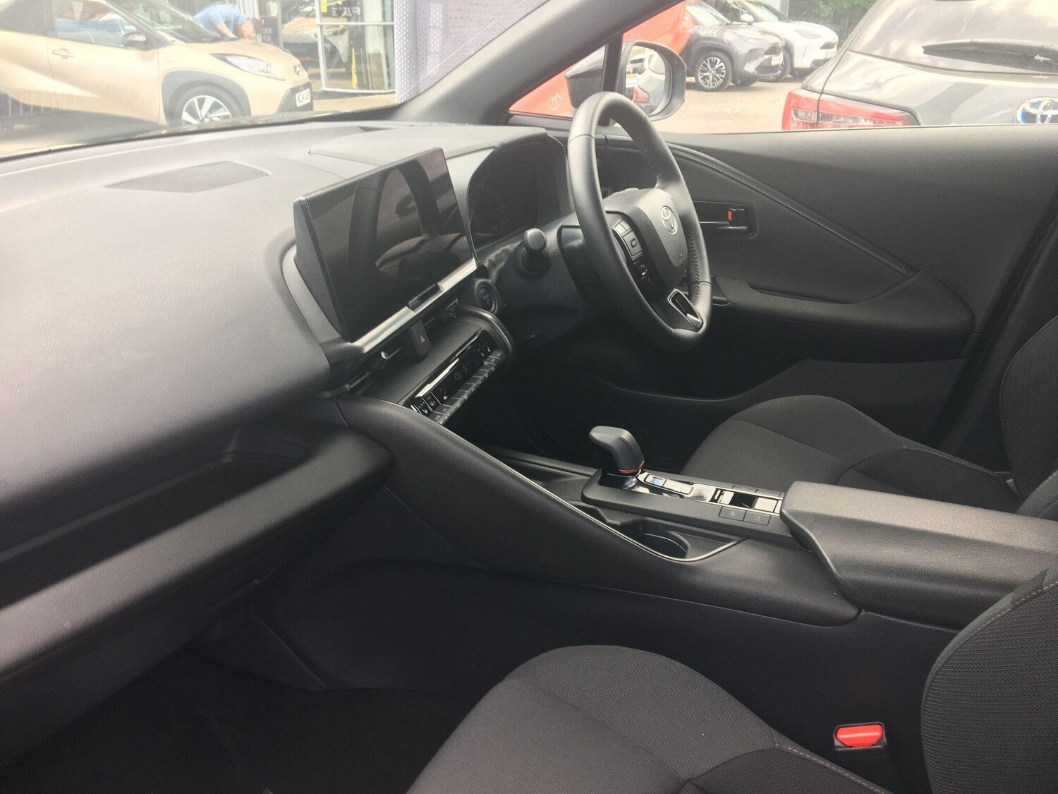 Used Toyota C-HR 2024 for sale - 76122040: Photo 15