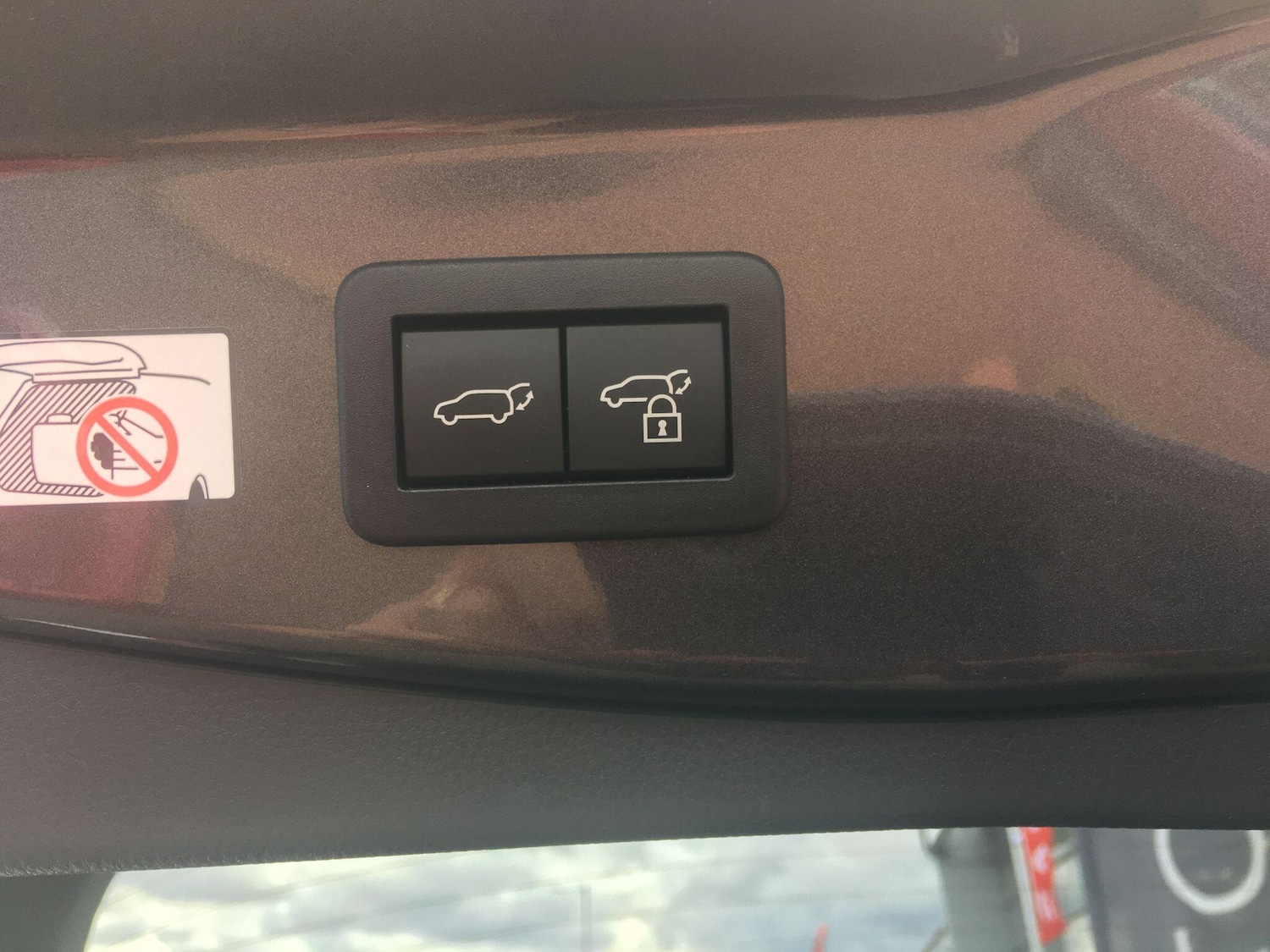 Used Toyota C-HR 2024 for sale - 76122040: Photo 19