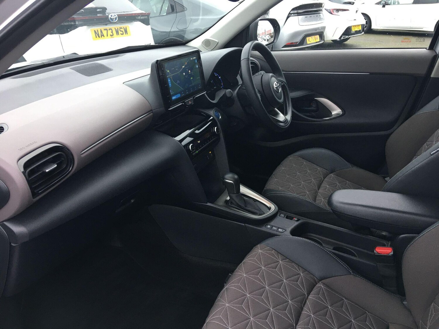 Used Toyota Yaris Cross 2022 for sale - 77510458: Photo 15