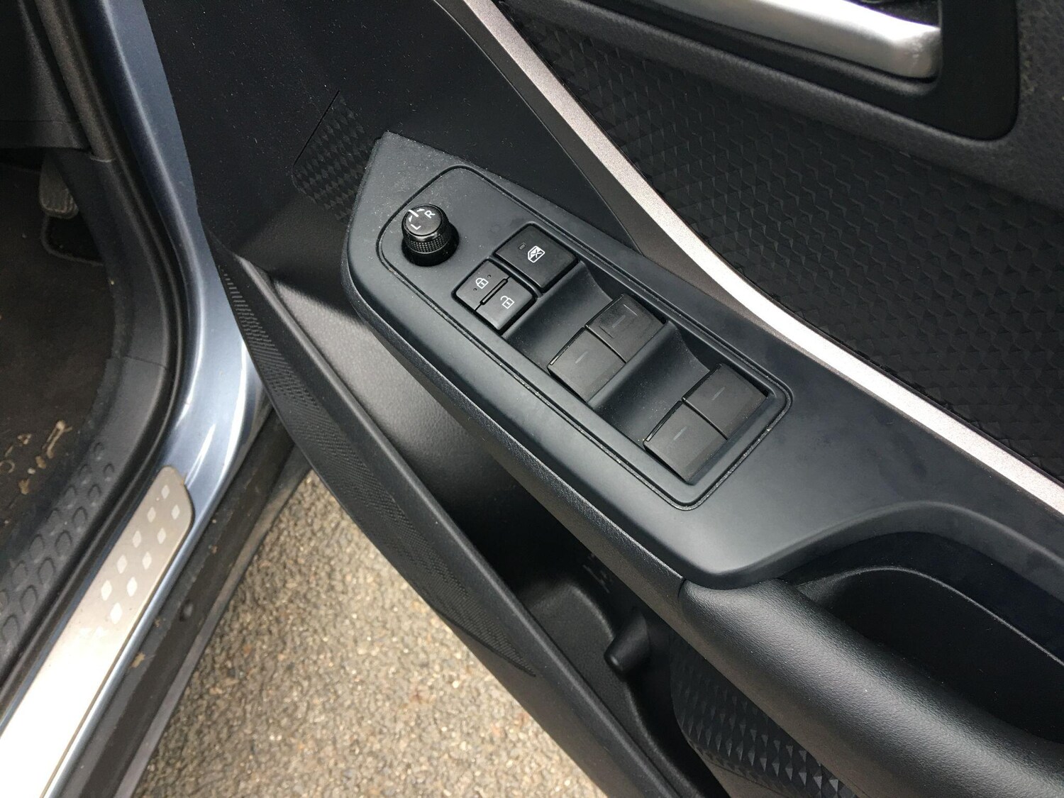 Used Toyota C-HR 2022 for sale - 77722655: Photo 35