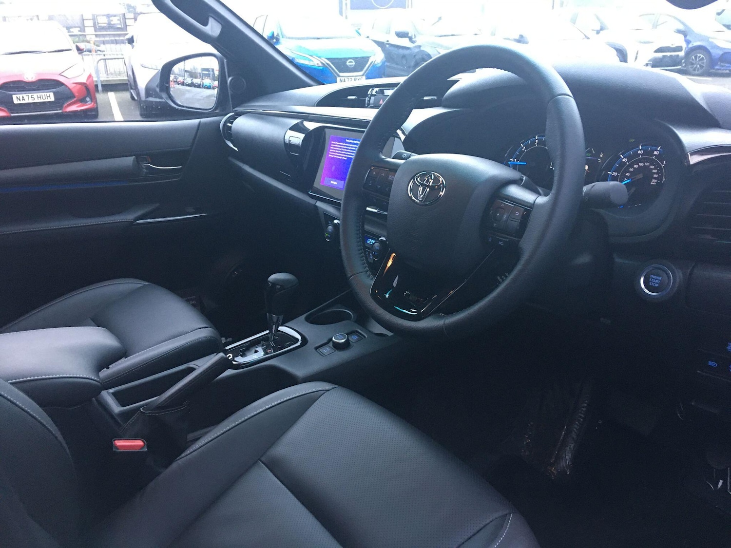 Used Toyota Hilux 2025 for sale - 76824035: Photo 14