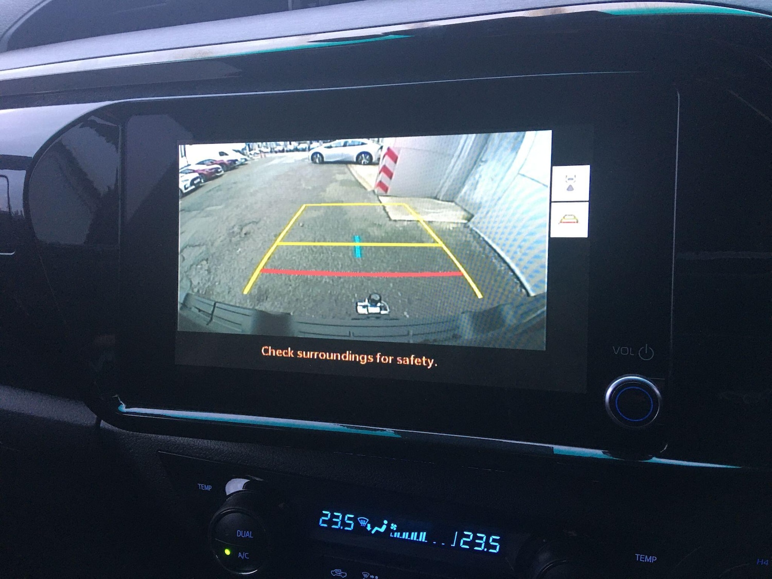 Used Toyota Hilux 2025 for sale - 76824035: Photo 34