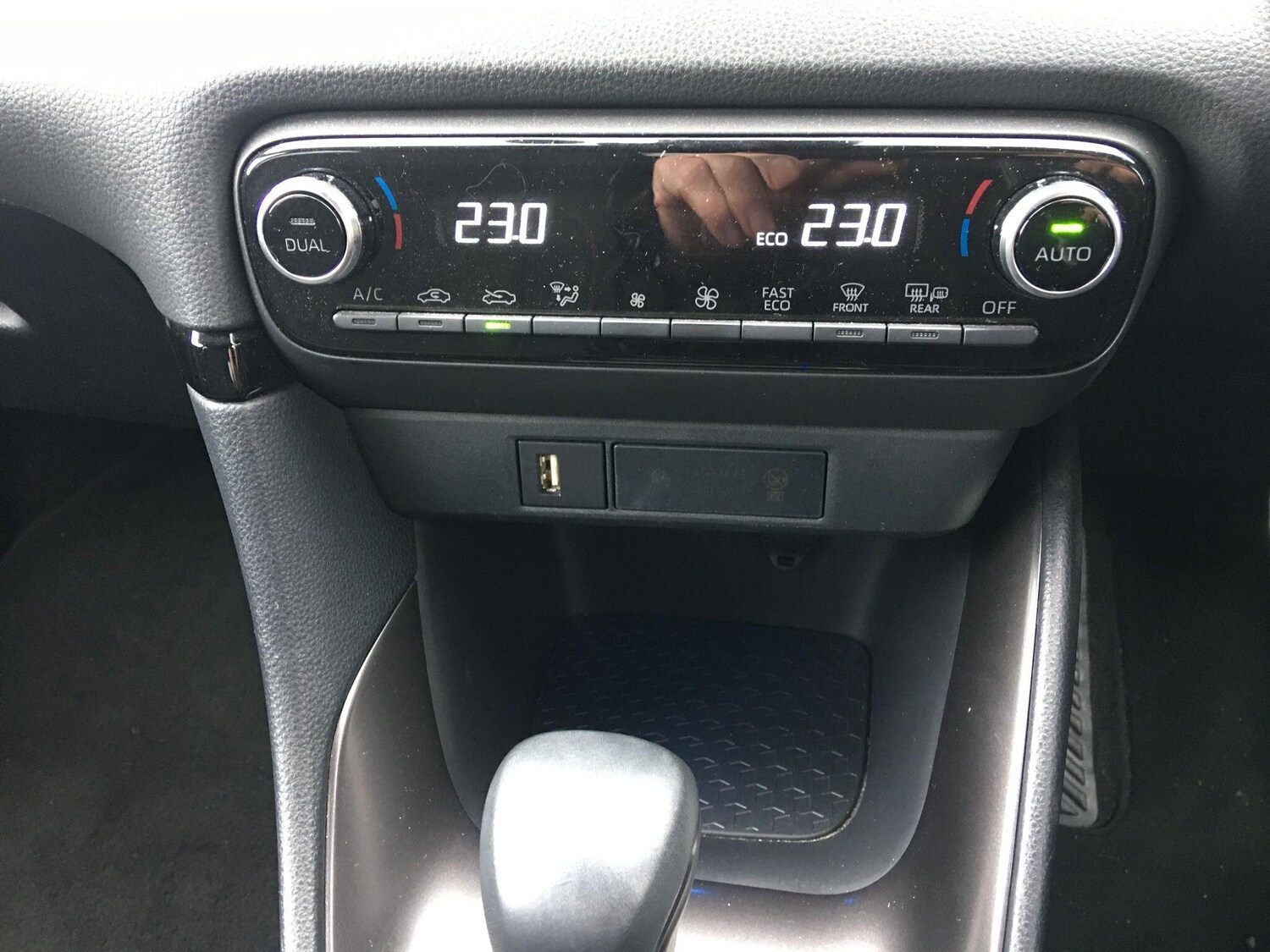 Used Toyota Yaris 2023 for sale - 77723475: Photo 24