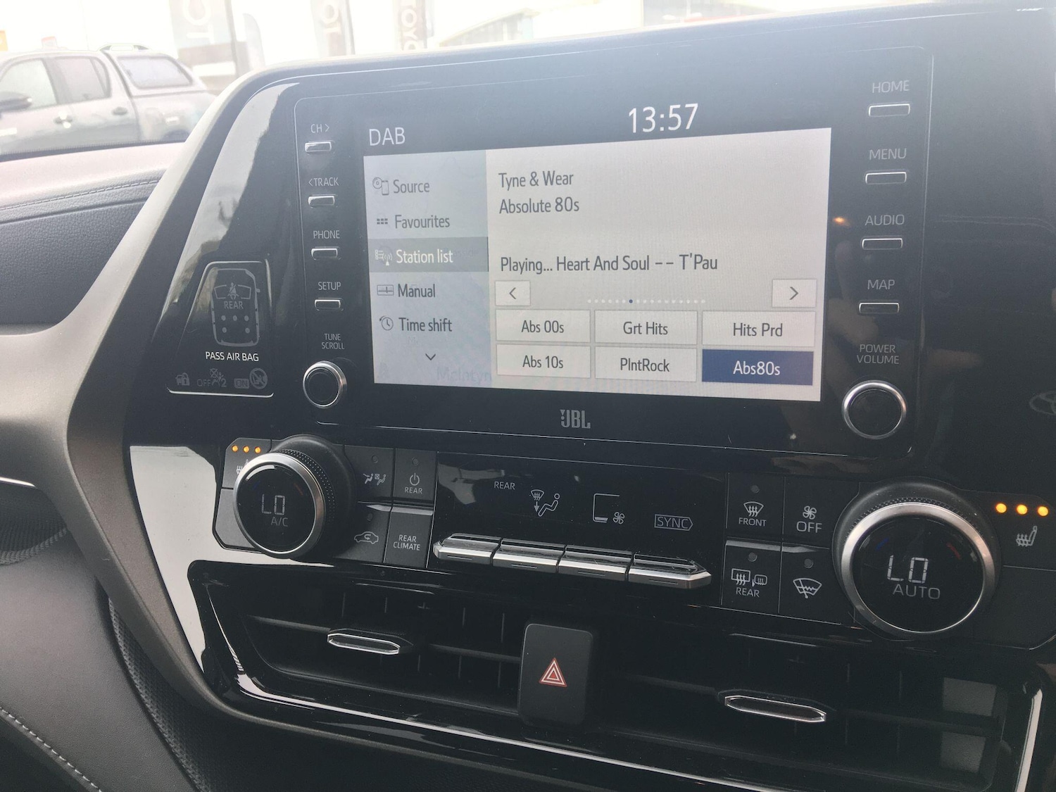 Used Toyota Highlander 2021 for sale - 76109739: Photo 35