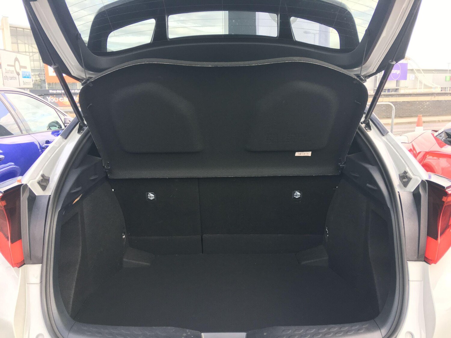 Used Toyota C-HR for sale - 77670646: Photo 12