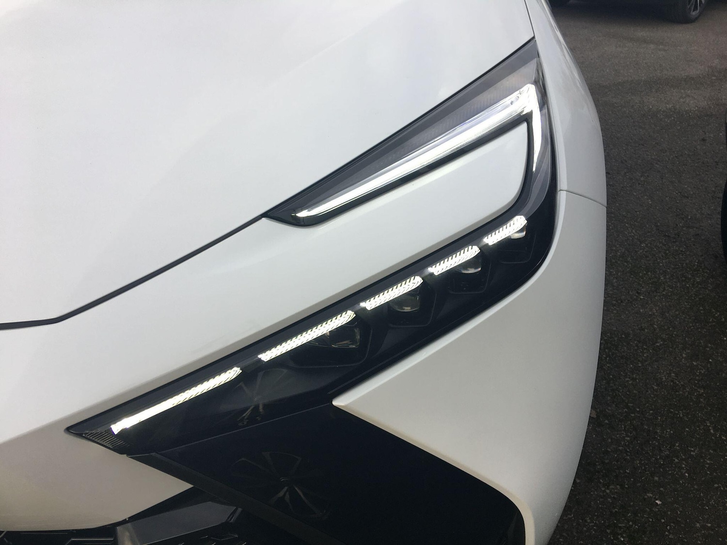 Used Toyota C-HR 2024 for sale - 77175043: Photo 41