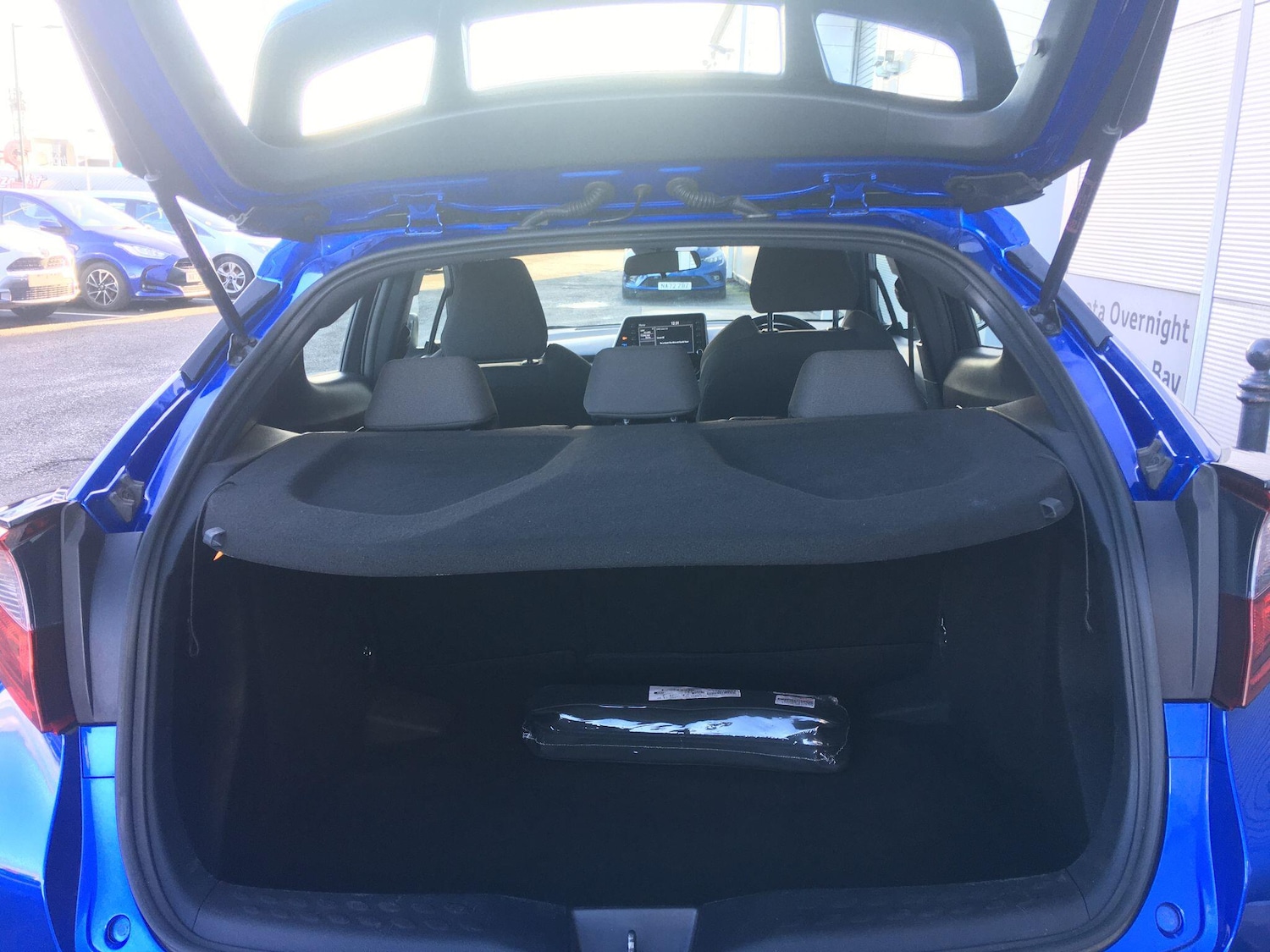 Used Toyota C-HR 2020 for sale - 76702360: Photo 13