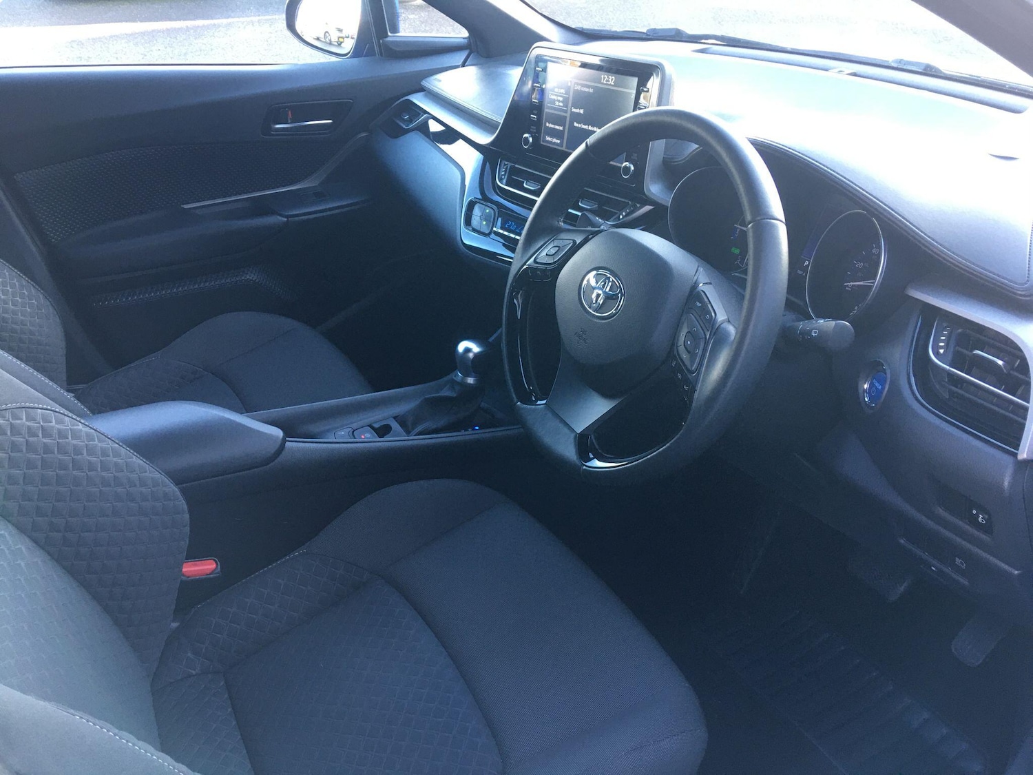 Used Toyota C-HR 2020 for sale - 76702360: Photo 14