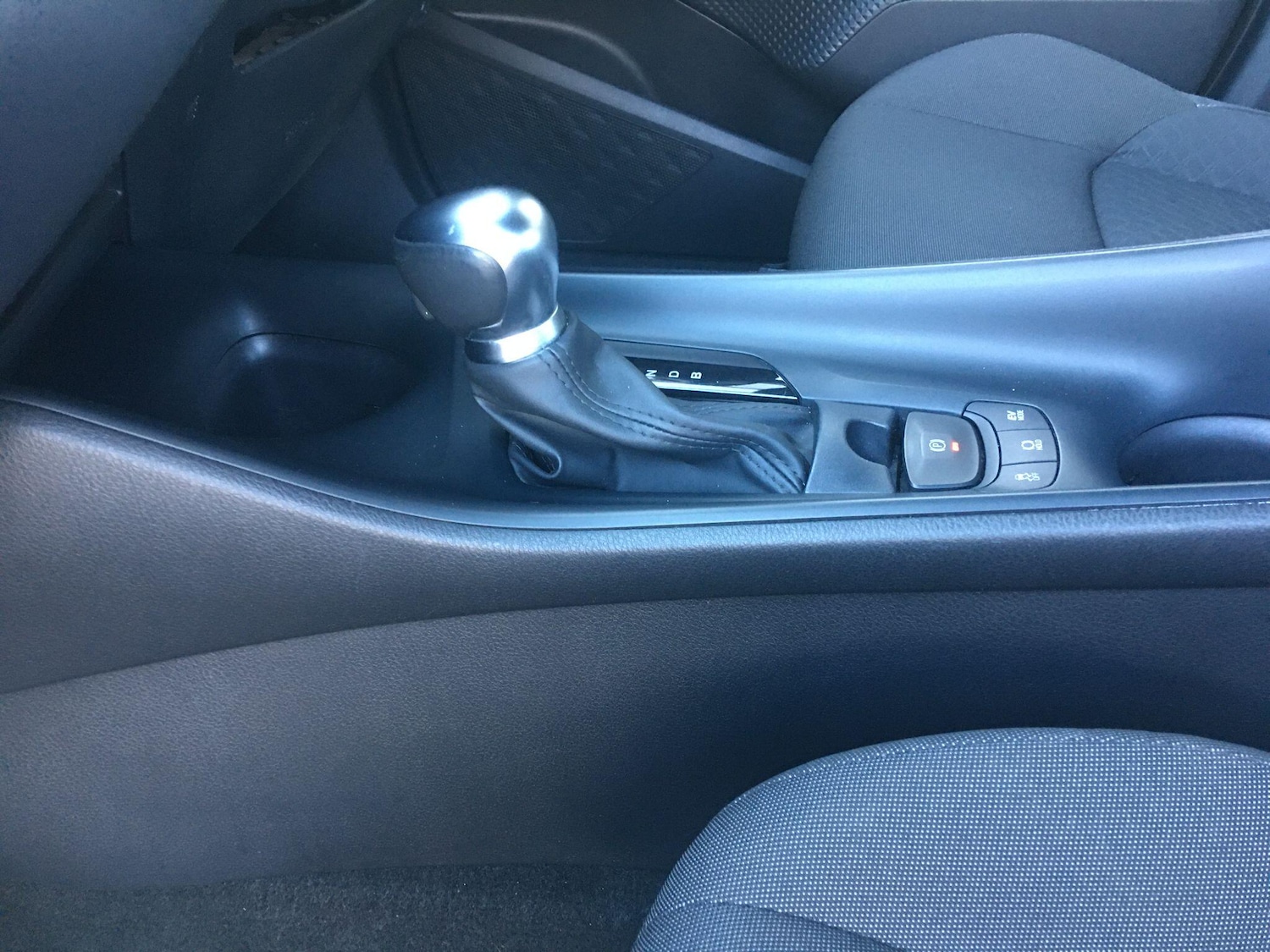 Used Toyota C-HR 2020 for sale - 76702360: Photo 38