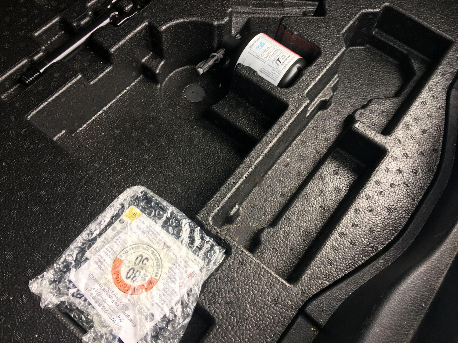 Used Toyota C-HR 2022 for sale - 77709895: Photo 41