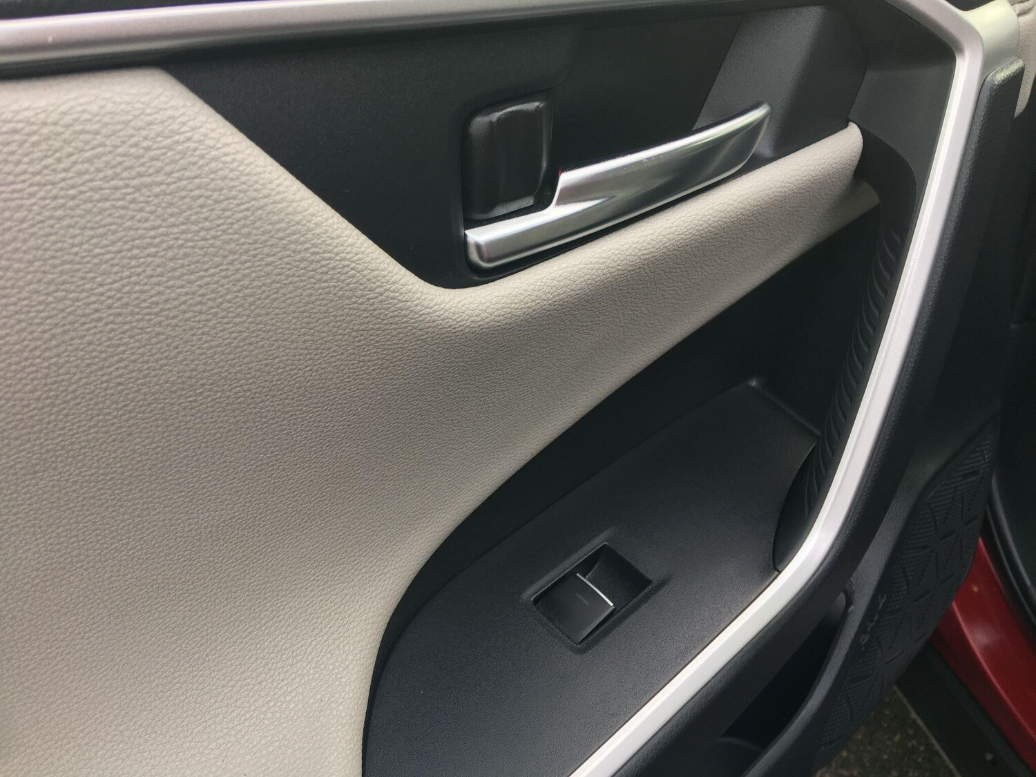 Used Toyota RAV4 2023 for sale - 76613108: Photo 40