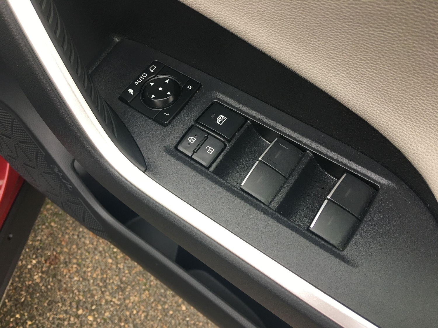 Used Toyota RAV4 2023 for sale - 76613108: Photo 43