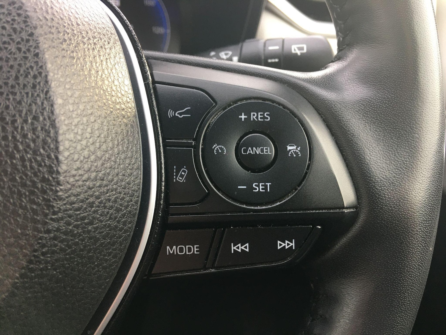 Used Toyota RAV4 2023 for sale - 76613108: Photo 49