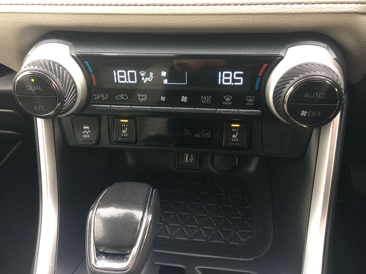 Used Toyota RAV4 2023 for sale - 76613108: Photo 52