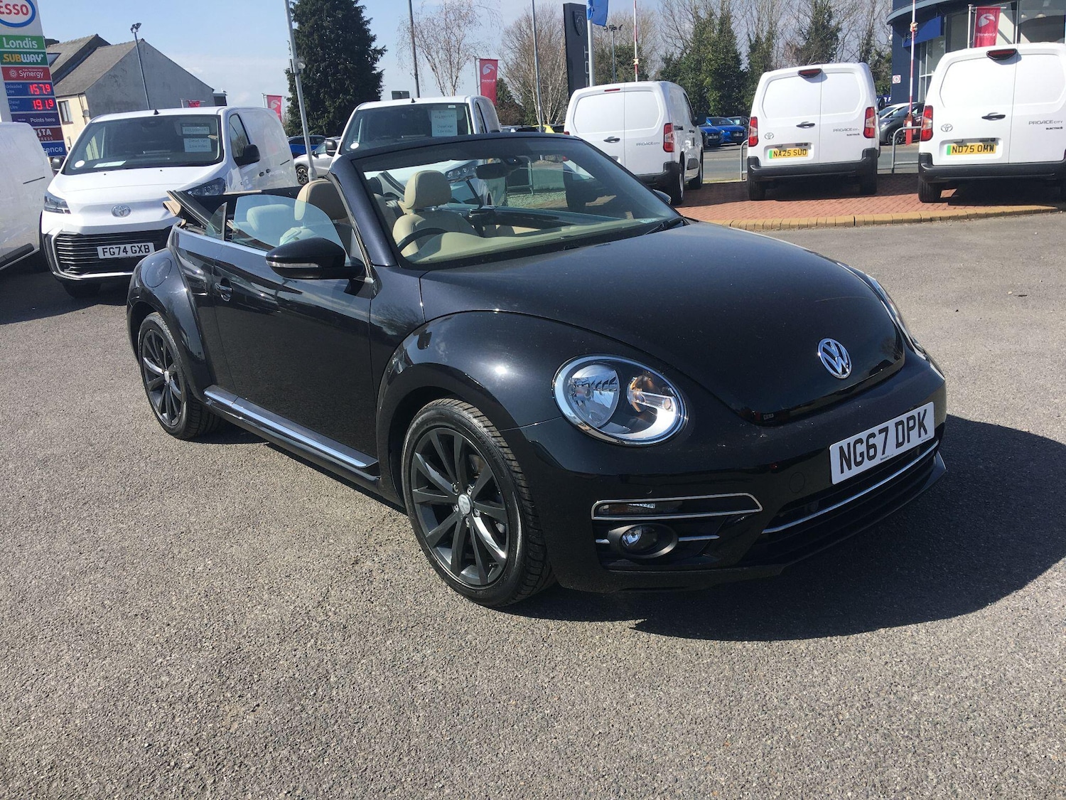 Used Volkswagen Beetle 2017 for sale - 78170362: Photo 28
