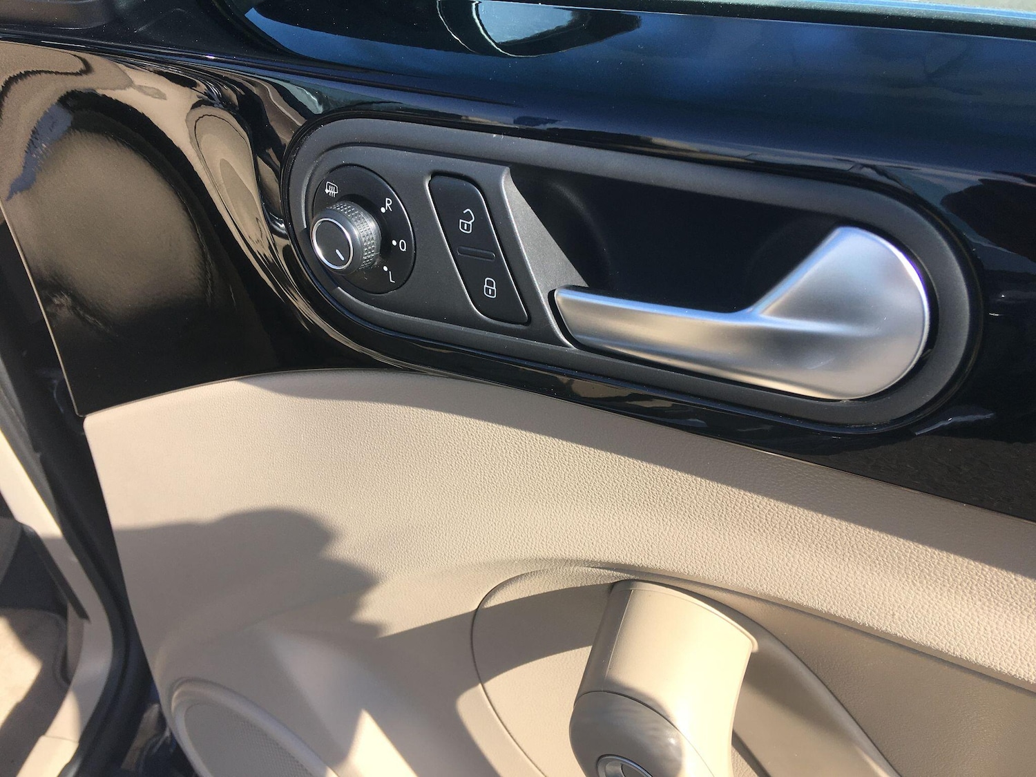 Used Volkswagen Beetle 2017 for sale - 78170362: Photo 40