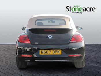 Used Volkswagen Beetle 2017 for sale - 78170362: Photo