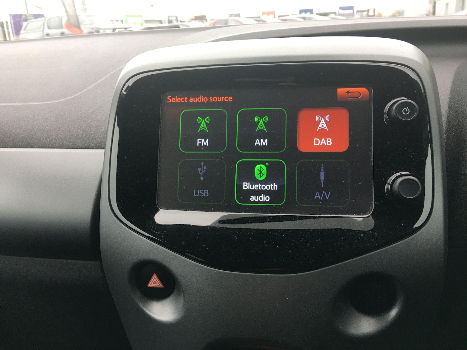 Used Toyota AYGO 2018 for sale - 76573024: Photo 27