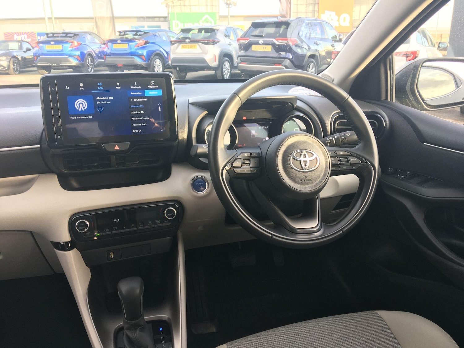 Used Toyota Yaris 2023 for sale - 77496057: Photo 14