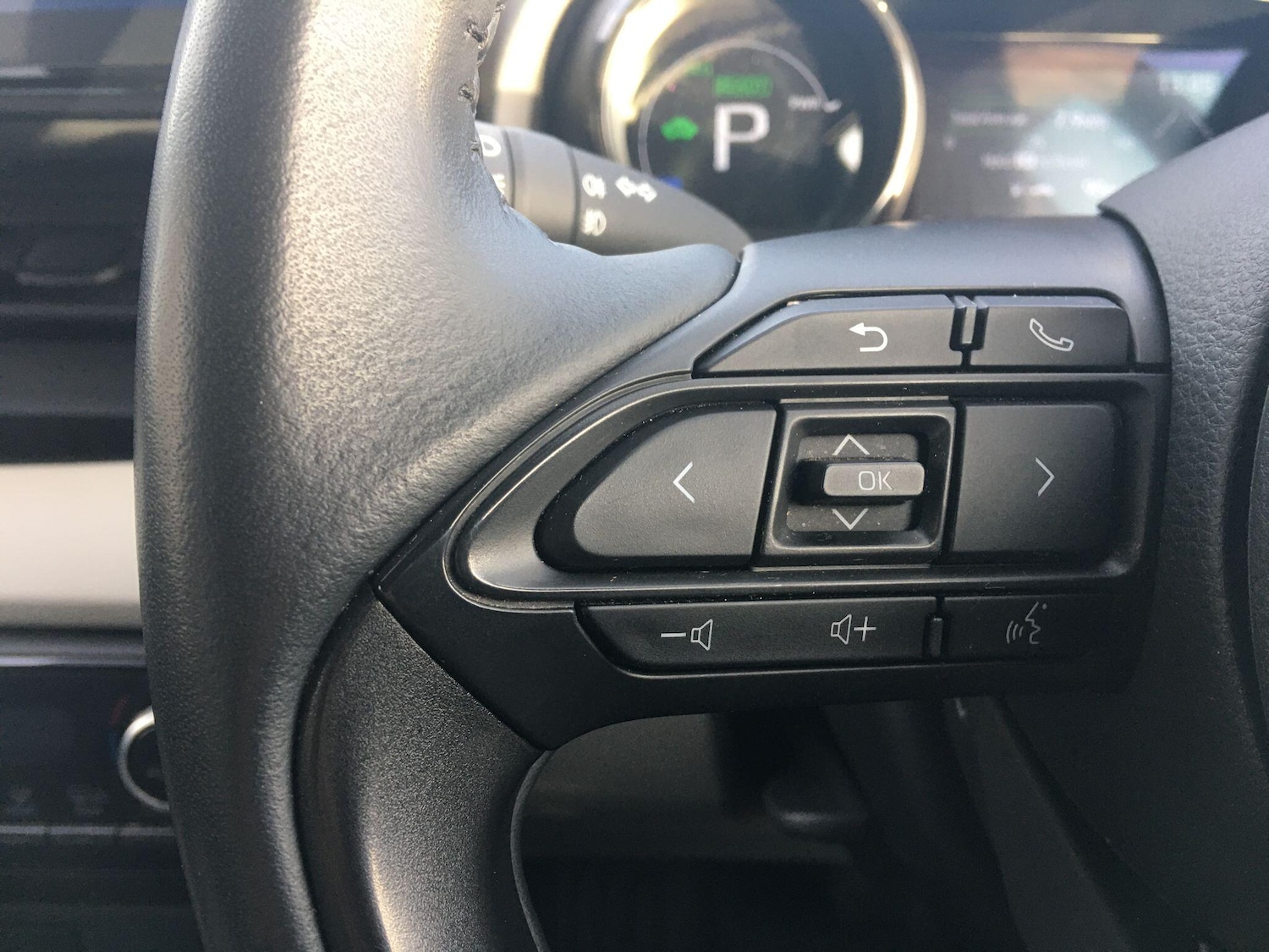 Used Toyota Yaris 2023 for sale - 77496057: Photo 46