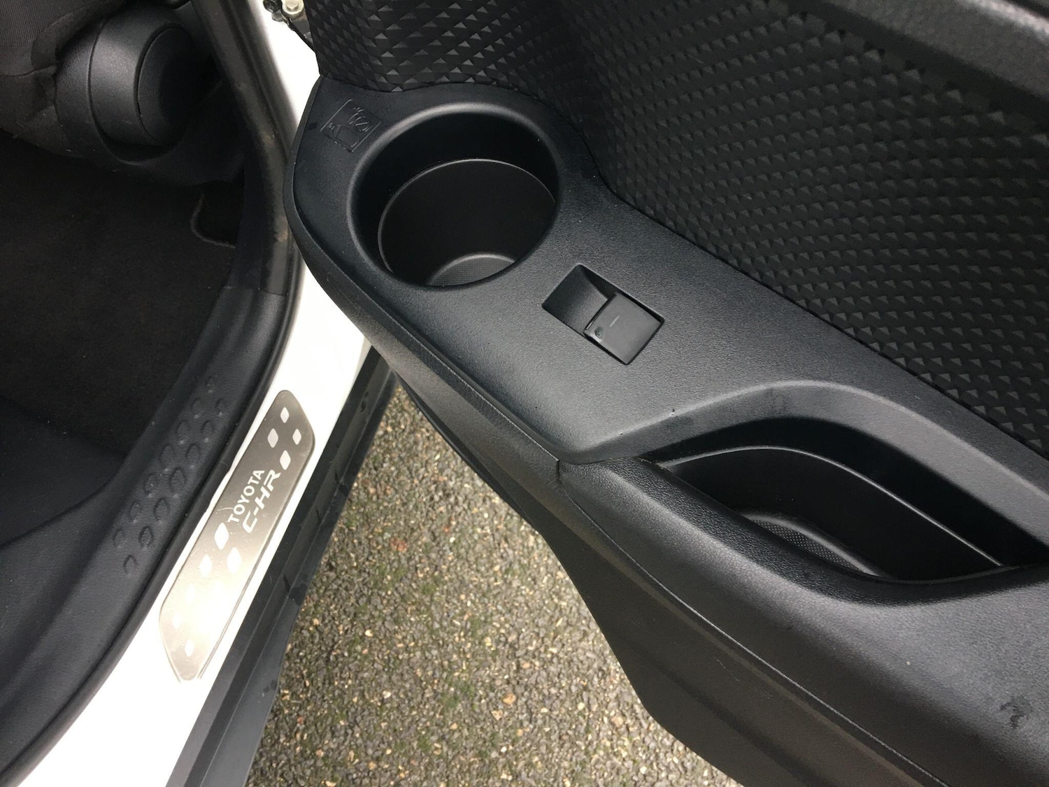 Used Toyota C-HR 2023 for sale - 77524710: Photo 24