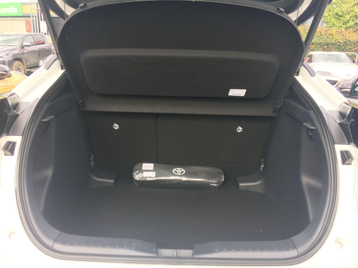 Used Toyota C-HR 2025 for sale - 78099918: Photo 12