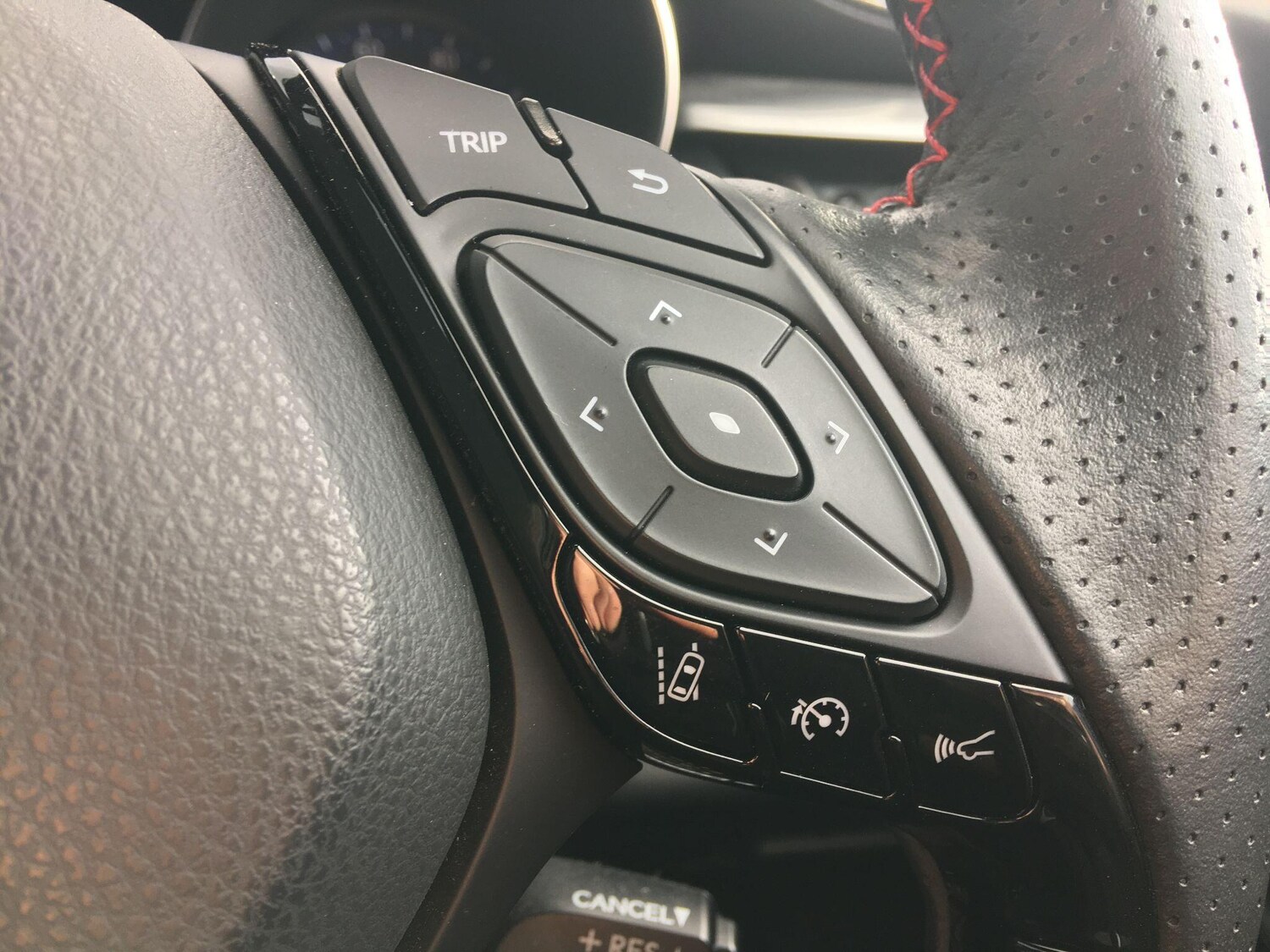 Used Toyota C-HR 2022 for sale - 77709735: Photo 48