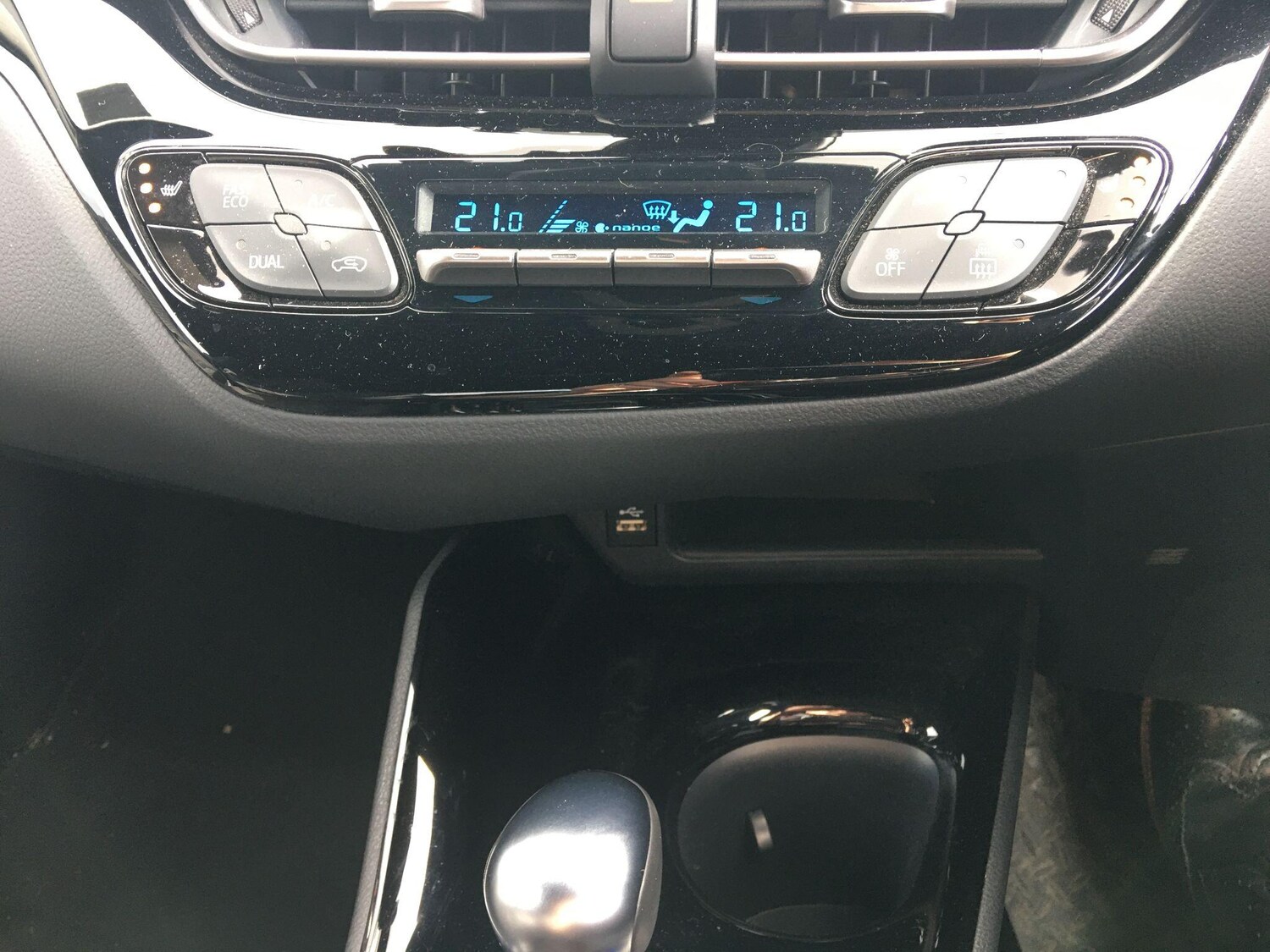 Used Toyota C-HR 2022 for sale - 77709735: Photo 52