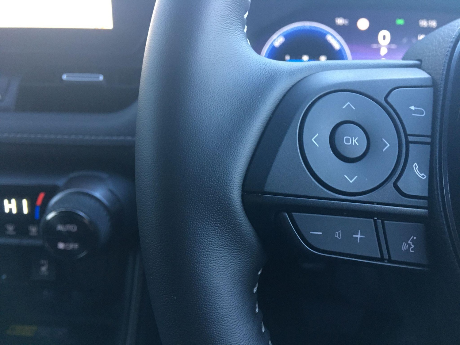 Used Toyota RAV4 2025 for sale - 76898945: Photo 43