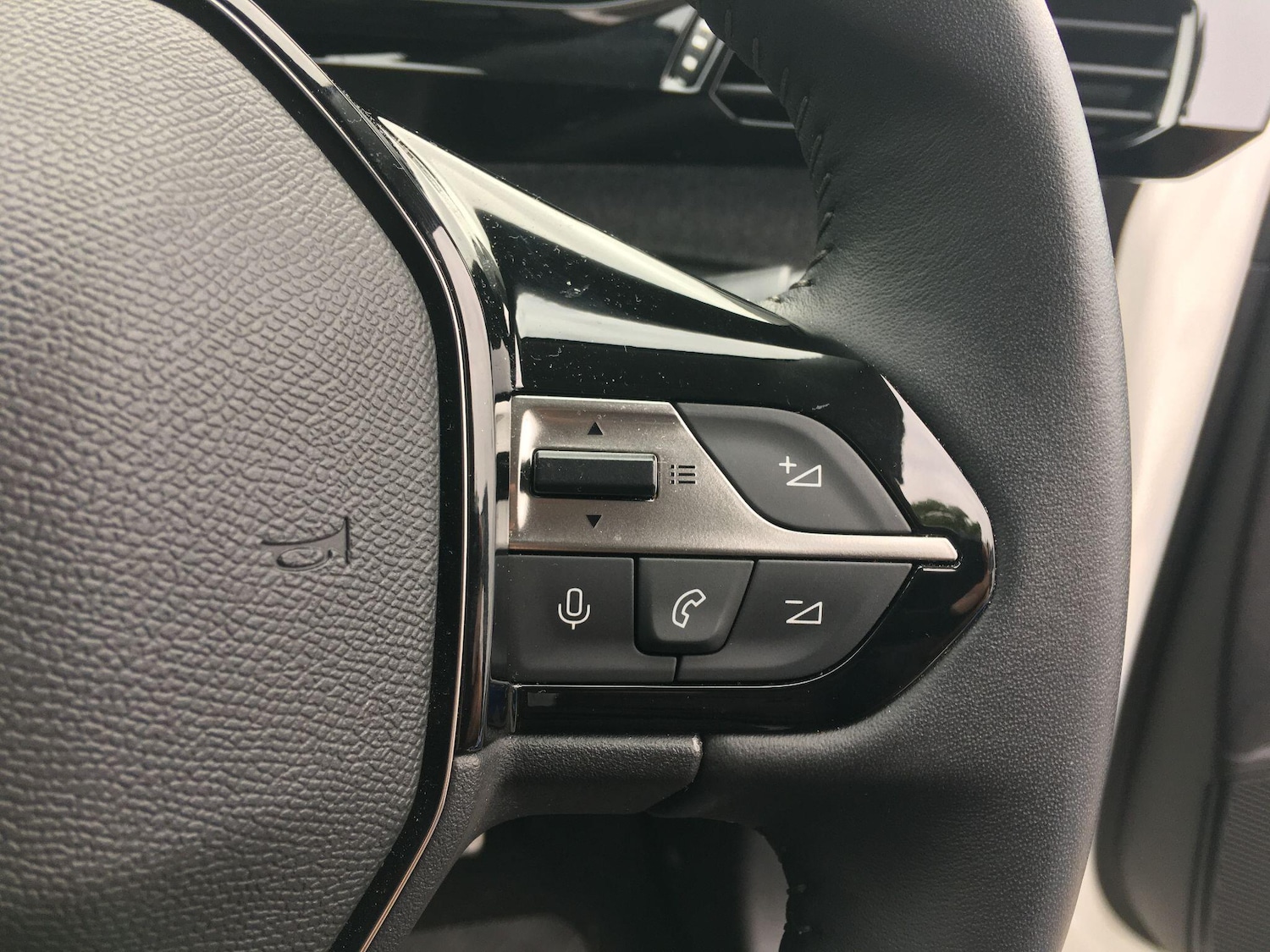 Used Peugeot 308 2023 for sale - 76456925: Photo 28