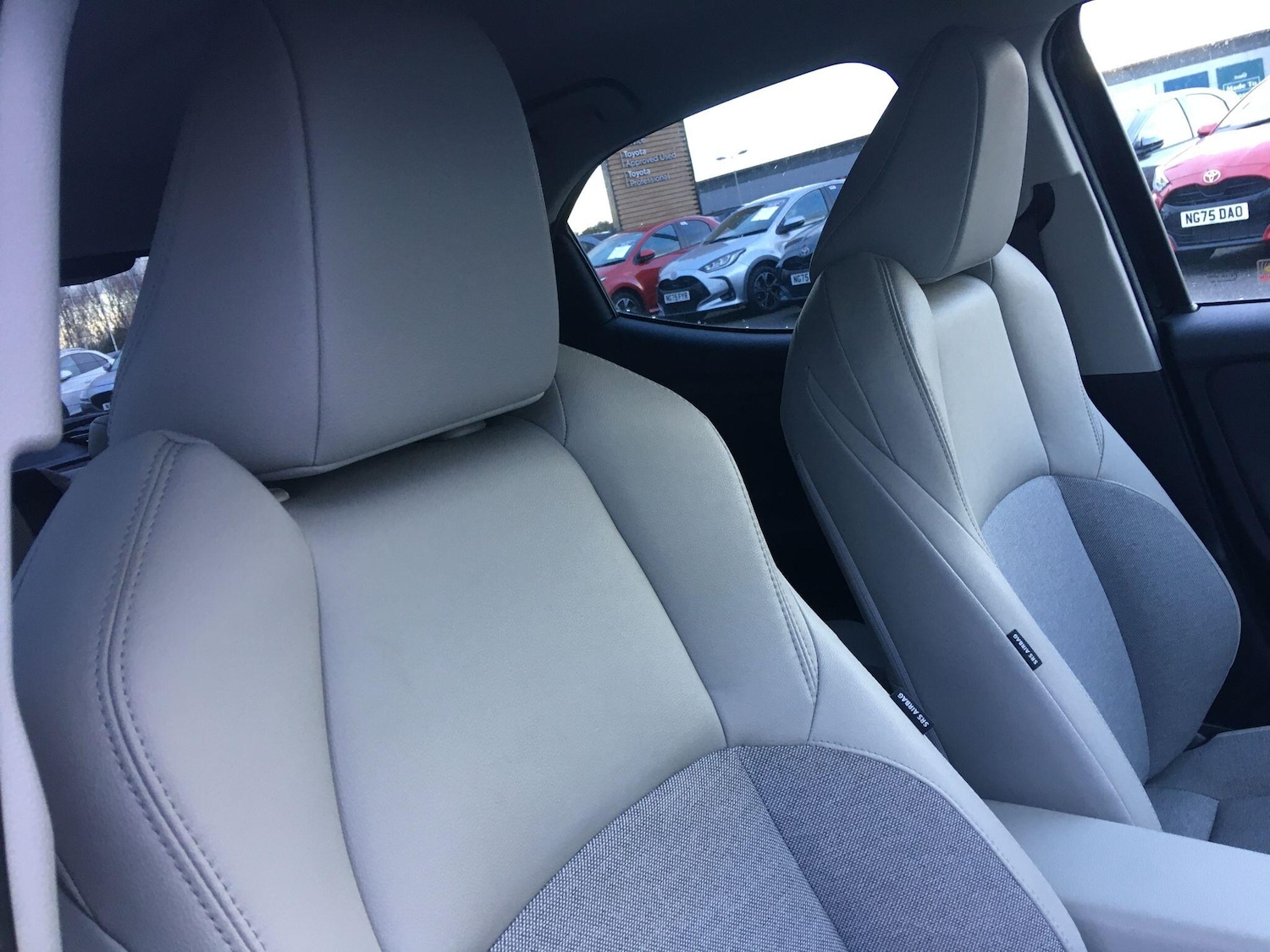 Used Toyota Yaris 2022 for sale - 77351522: Photo 44