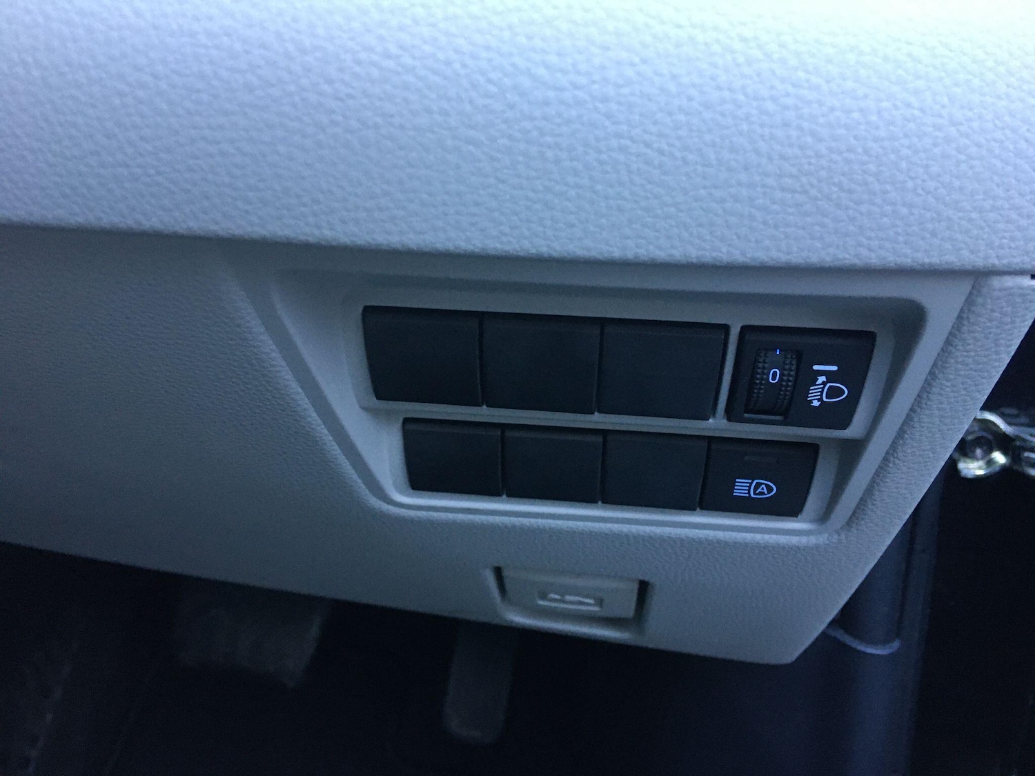 Used Toyota Yaris 2022 for sale - 77351522: Photo 45