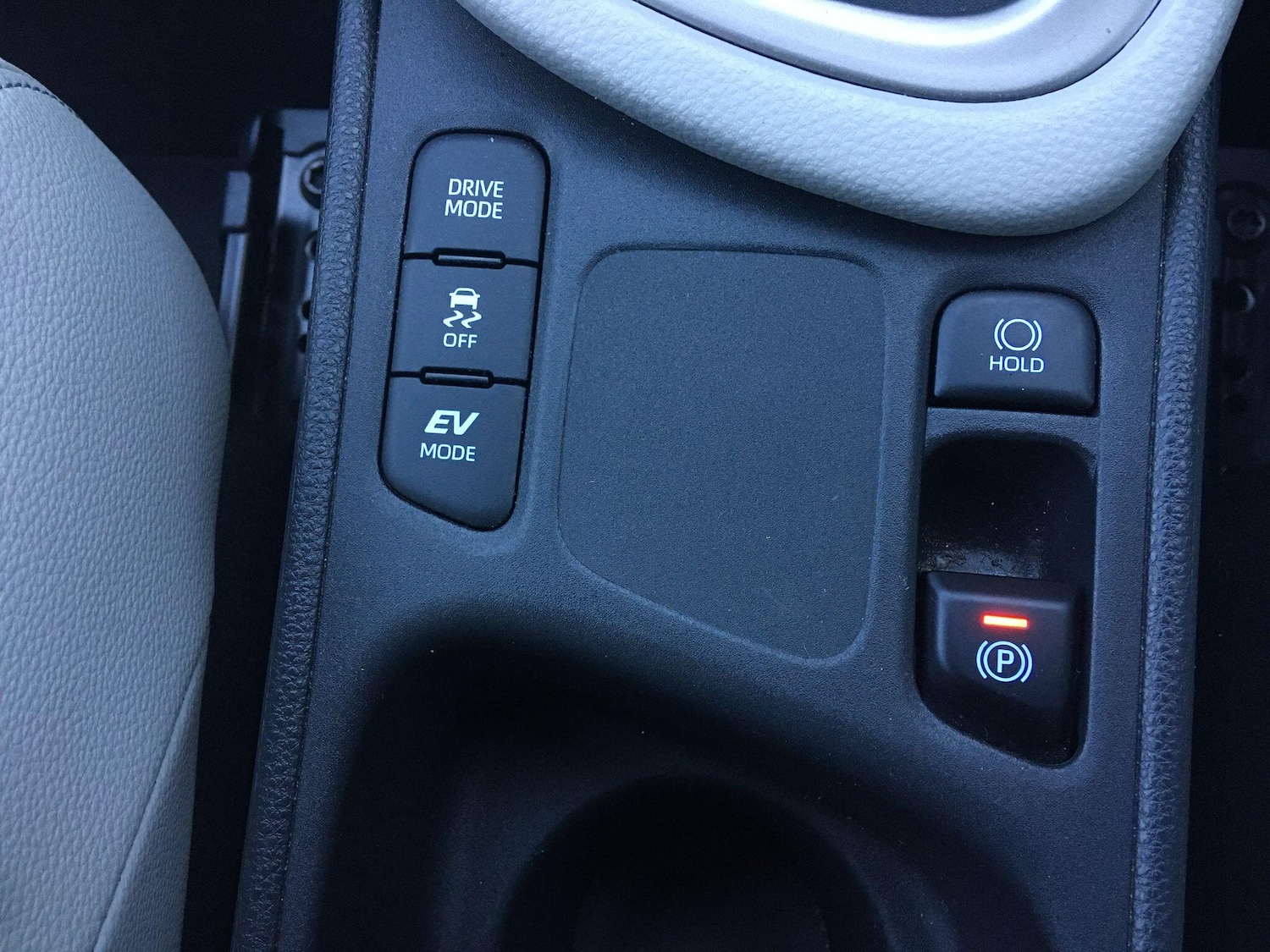 Used Toyota Yaris 2022 for sale - 77351522: Photo 48