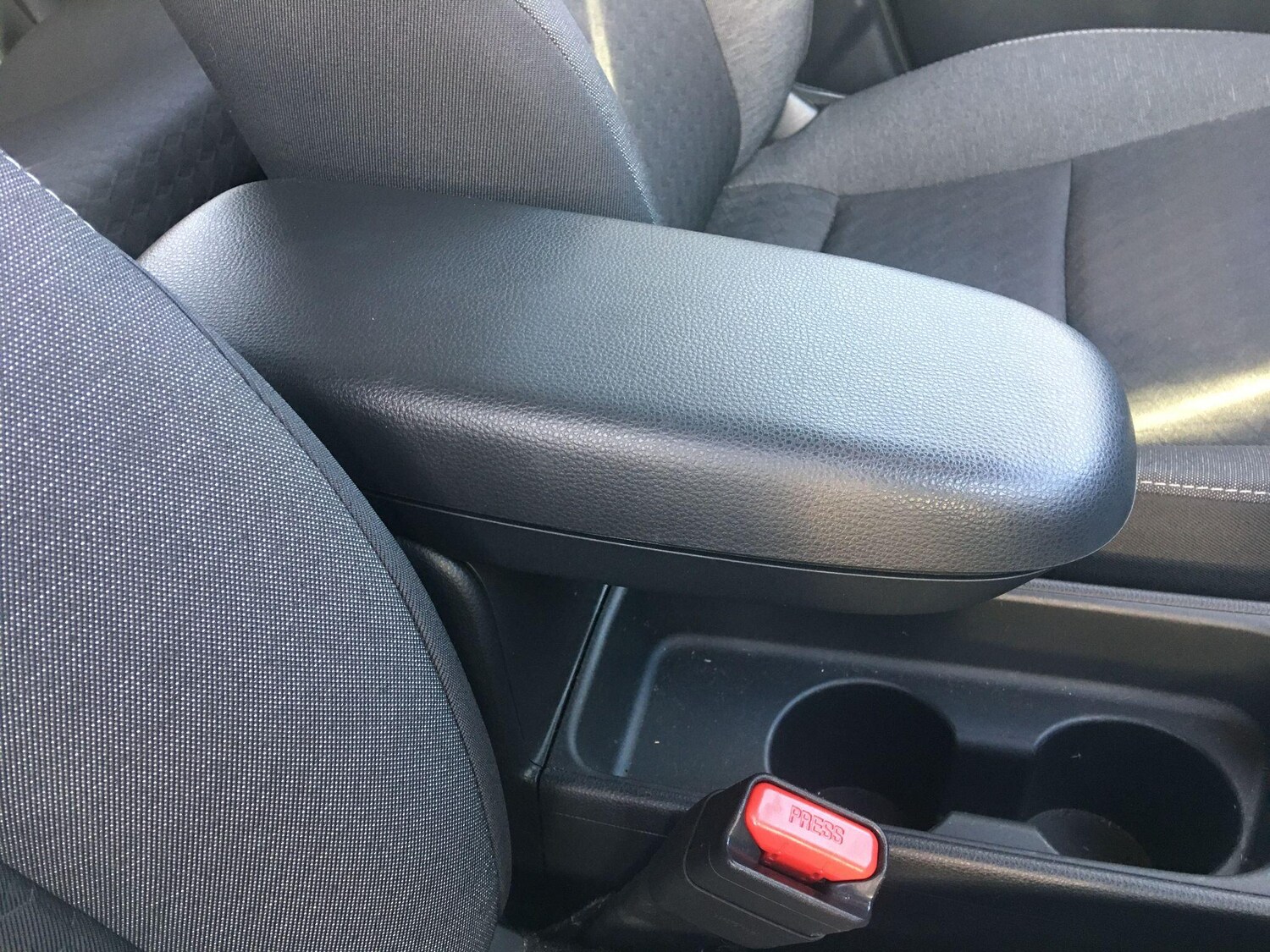 Used Toyota Yaris 2022 for sale - 76952396: Photo 35