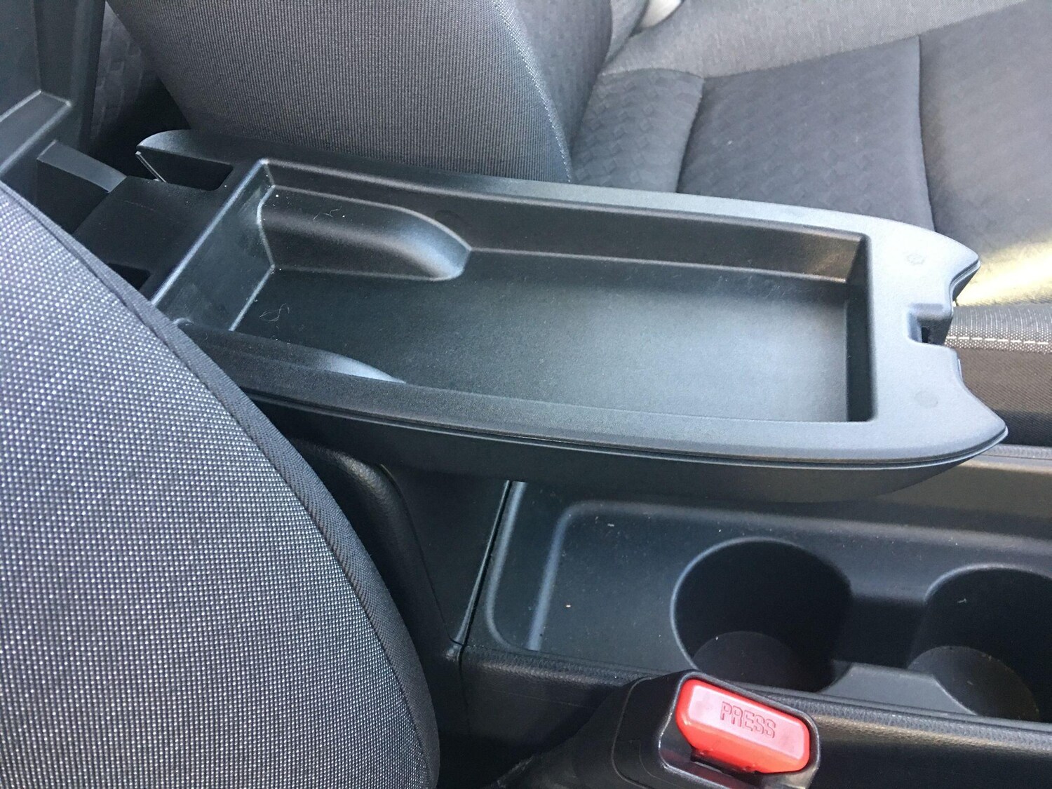 Used Toyota Yaris 2022 for sale - 76952396: Photo 36