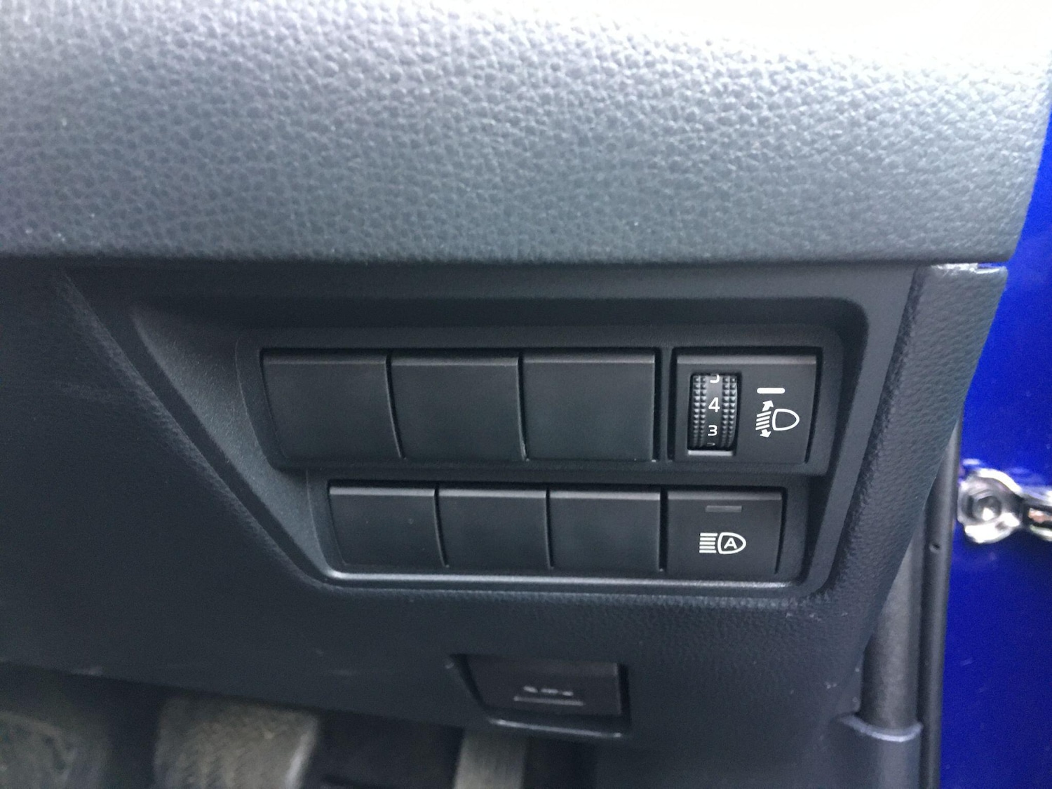 Used Toyota Yaris 2022 for sale - 76952396: Photo 39