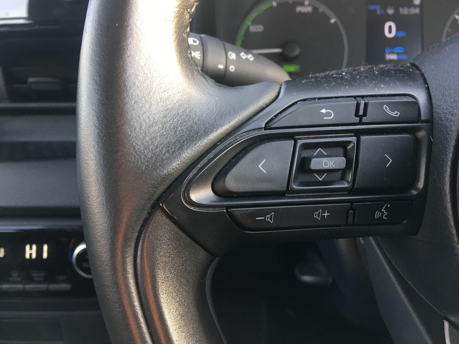 Used Toyota Yaris 2022 for sale - 76952396: Photo 47