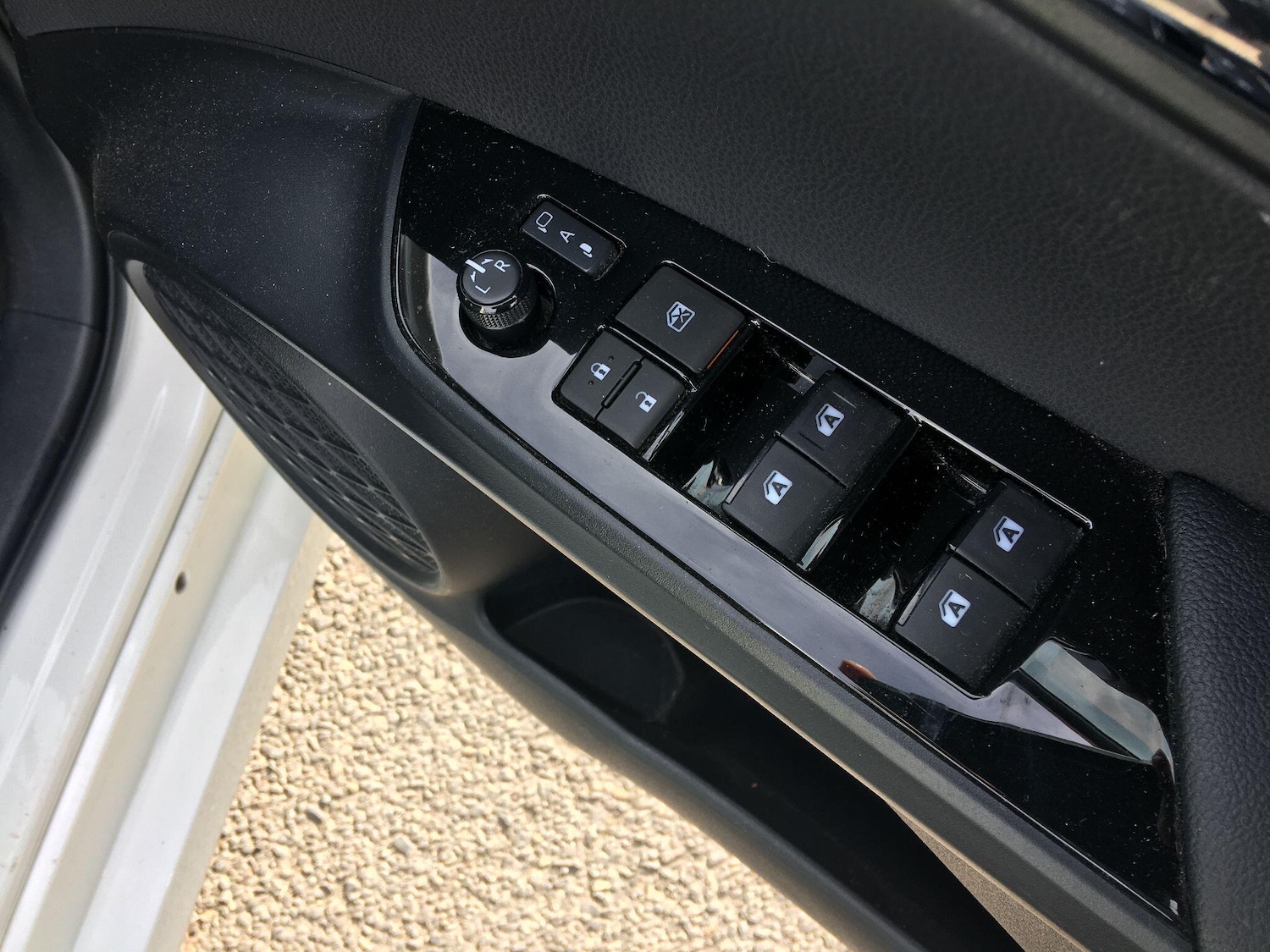 Used Toyota Prius 2019 for sale - 77645958: Photo 37