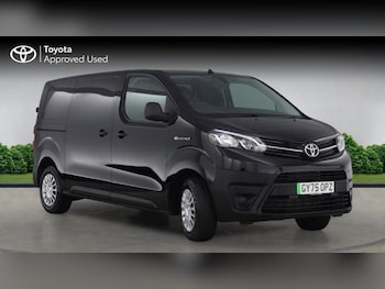 Toyota ProAce feature image