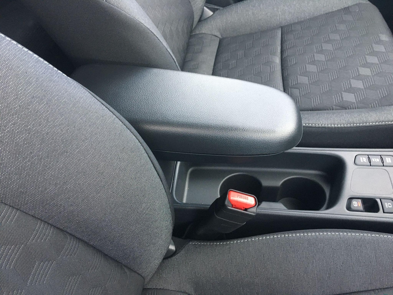 Used Toyota Yaris 2025 for sale - 77359000: Photo 37