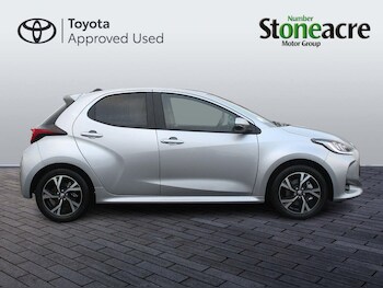 Used Toyota Yaris 2025 for sale - 77359000: Photo