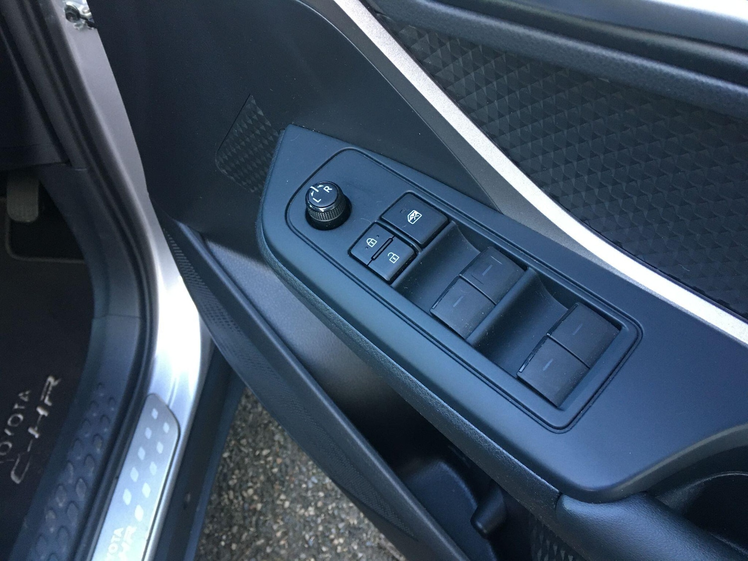 Used Toyota C-HR 2021 for sale - 76700575: Photo 46