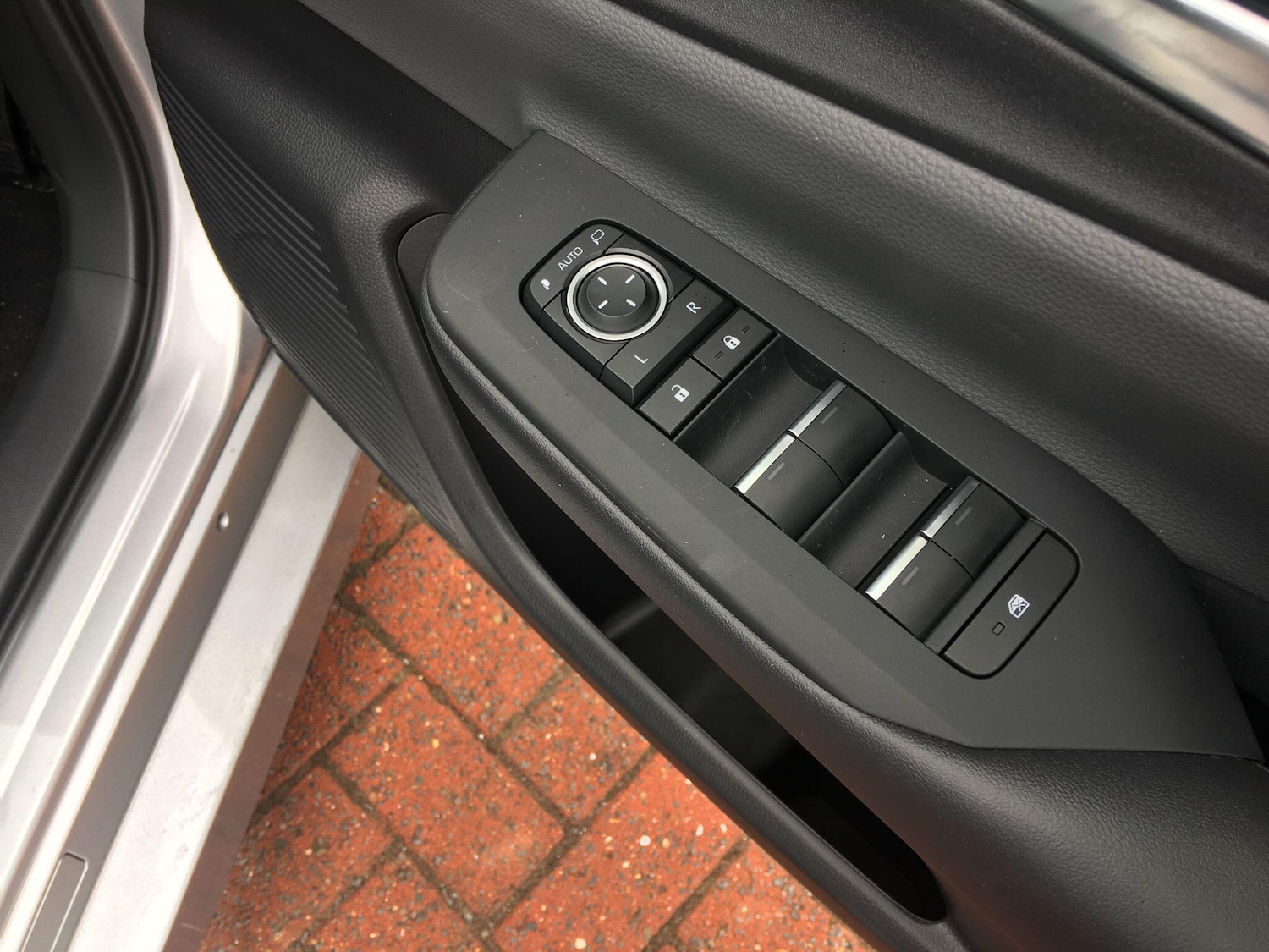 Used Toyota Prius 2025 for sale - 76644537: Photo 38