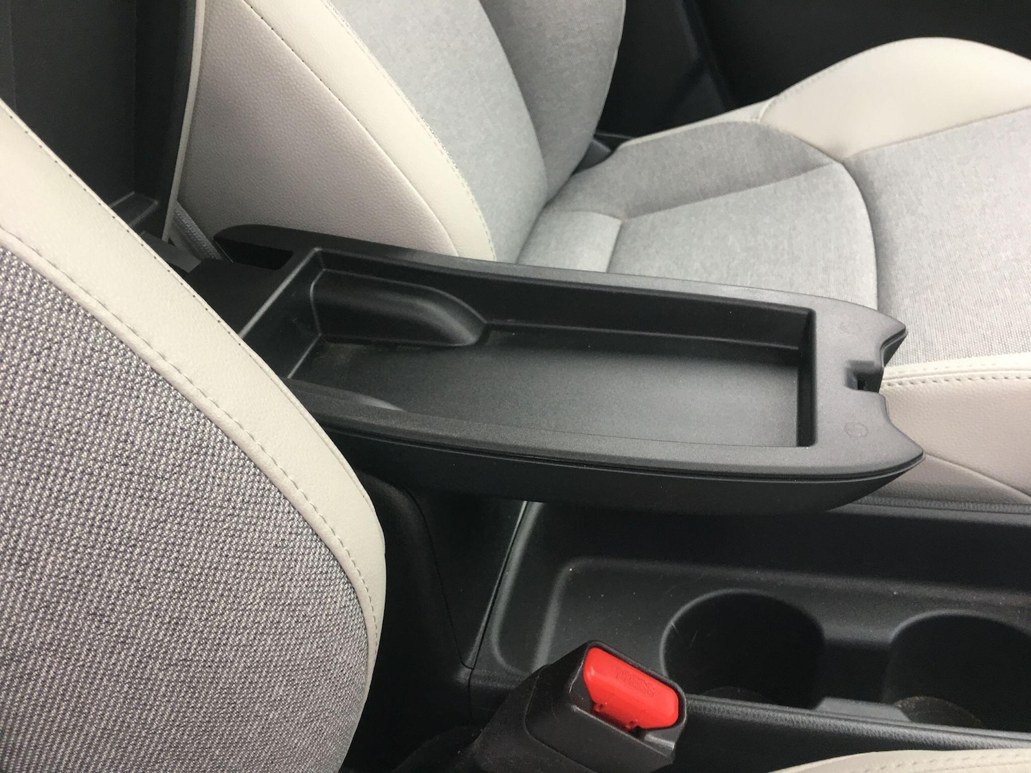 Used Toyota Yaris 2023 for sale - 76727957: Photo 40