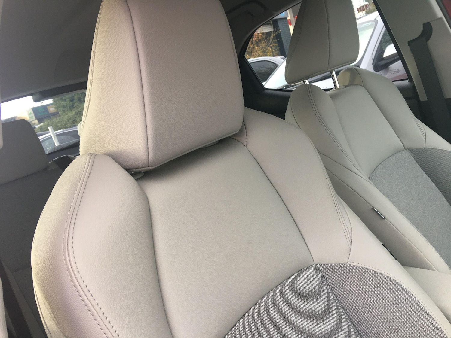 Used Toyota Yaris 2023 for sale - 76727957: Photo 46