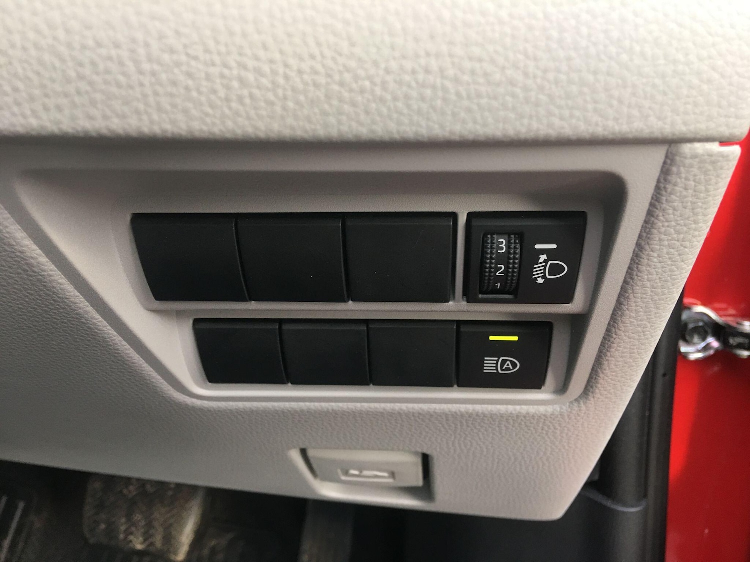 Used Toyota Yaris 2023 for sale - 76727957: Photo 47