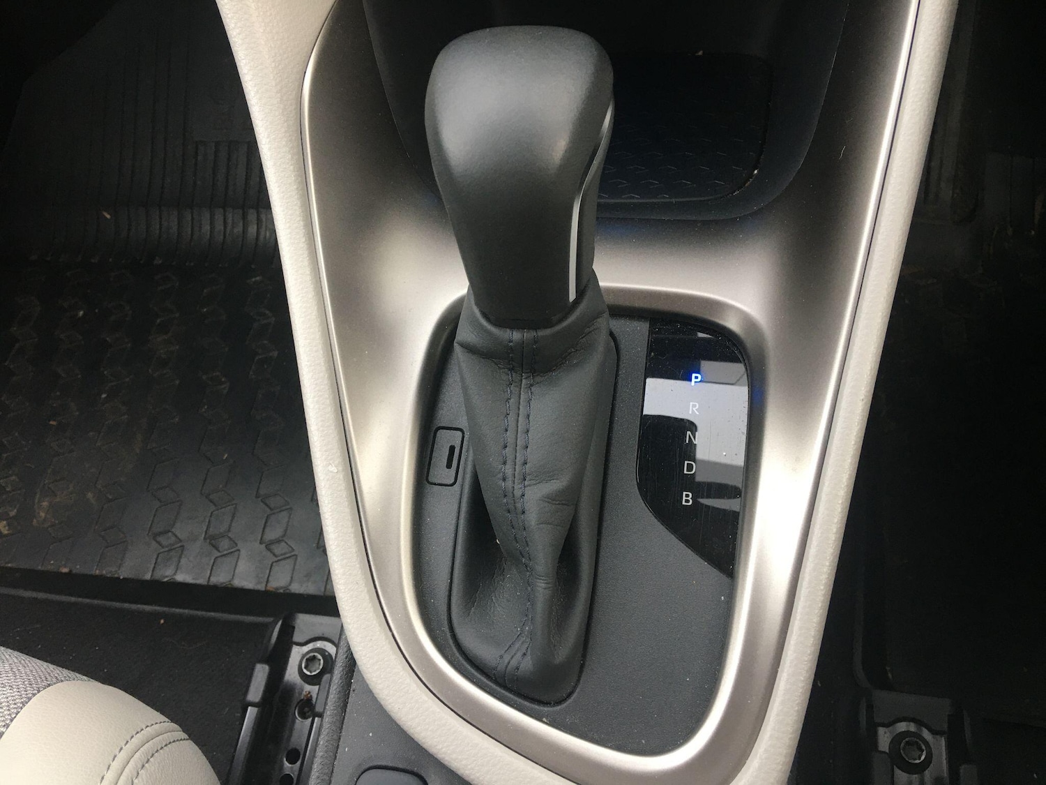 Used Toyota Yaris 2023 for sale - 76727957: Photo 49